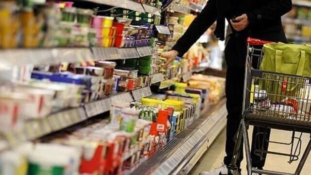 آخرین وضعیت قیمتی کالاهای اساسی/ کالاها با قیمت مناسب در نمایشگاه‌ها عرضه می‌شود