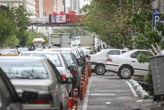 مسئله قیمت خودرو تا پایان خرداد حل می‌شود