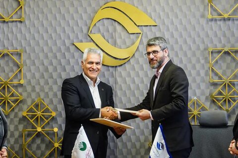 تفاهم‌نامه صندوق توسعه فیبرنوری امضا شد